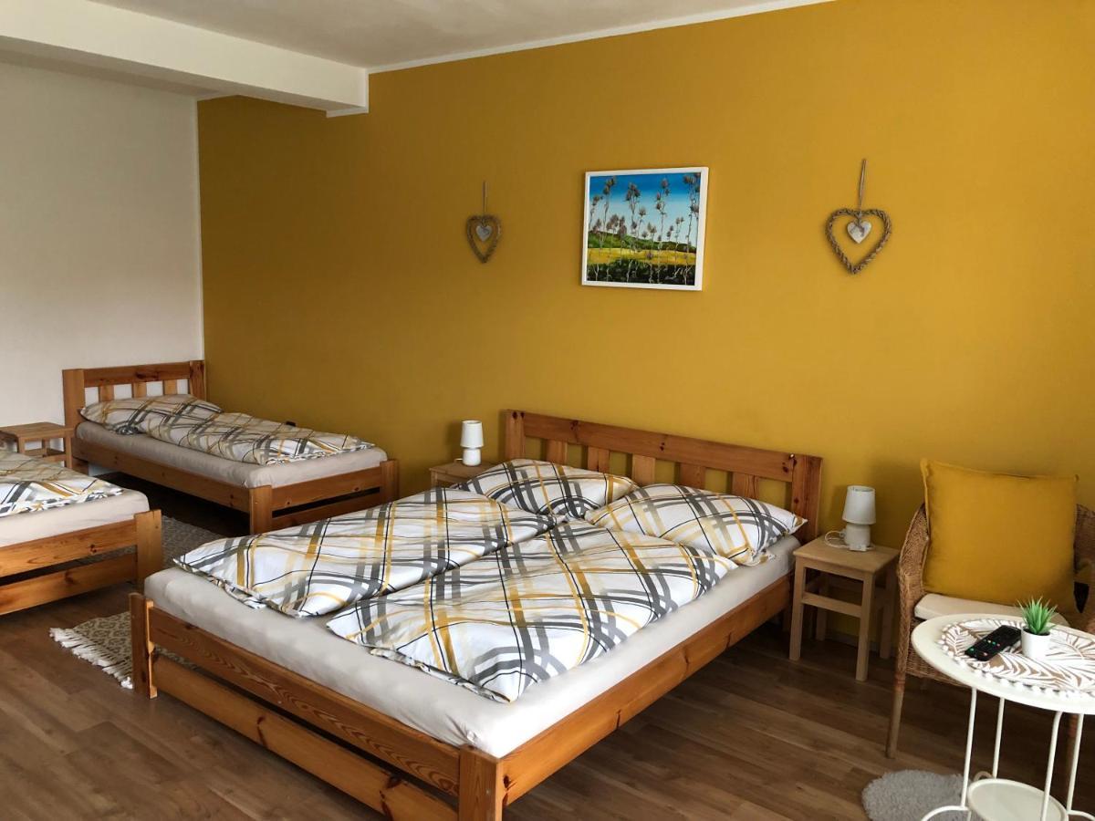 Ubytovani U Malinku Přítluky Exteriör bild